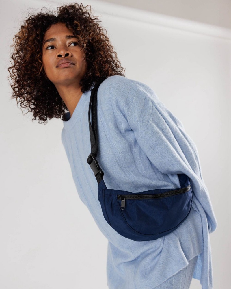 Bolsos Cruzados Baggu Crescent Fanny Pack Azul Marino | 023615-IVS