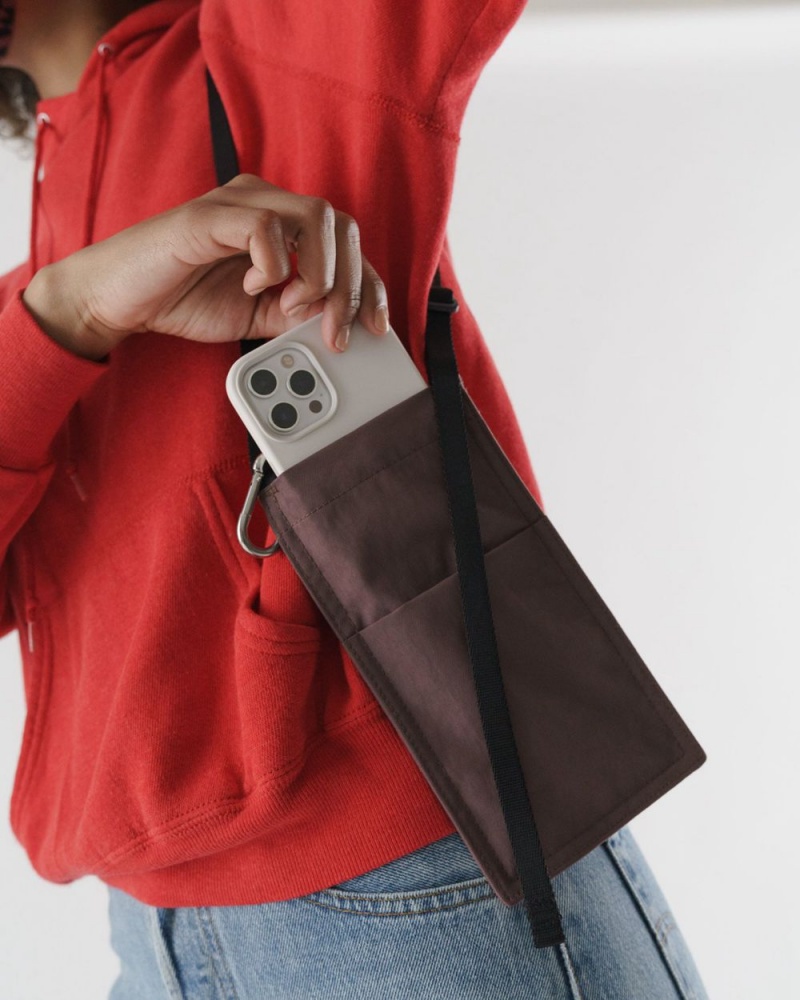 Bolsos Cruzados Baggu Phone Sling Marrones | 204671-DOT