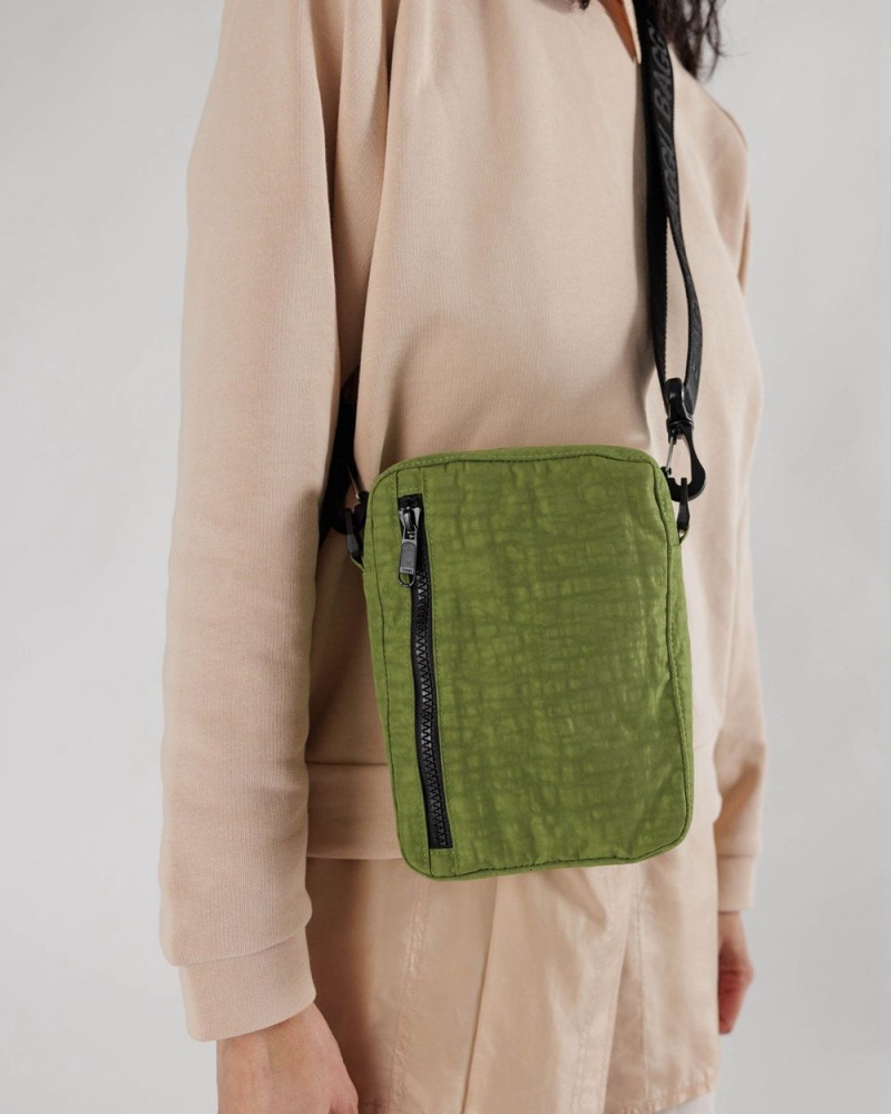 Bolsos Cruzados Baggu Sport Verde Oliva | 631782-IBR